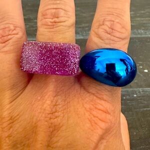 Set of 2 Lucite Retro Rings